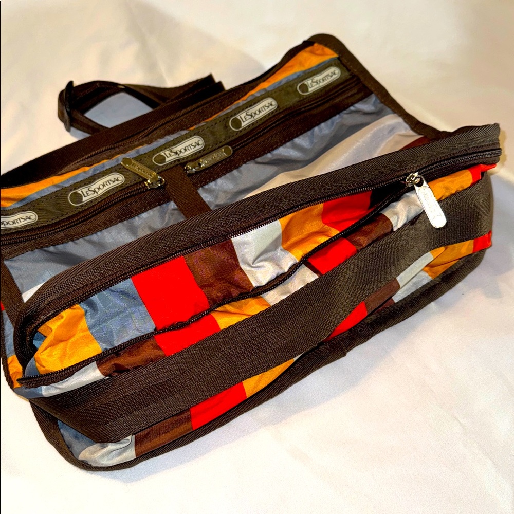LeSportsac Everyday Deluxe Crossbody Expandable Bag Purse Striped Nylon 13x10x5 - Picture 3 of 9